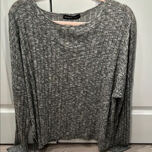Michelle by Comune large gray knit long sleeve sweater rayon textured soft